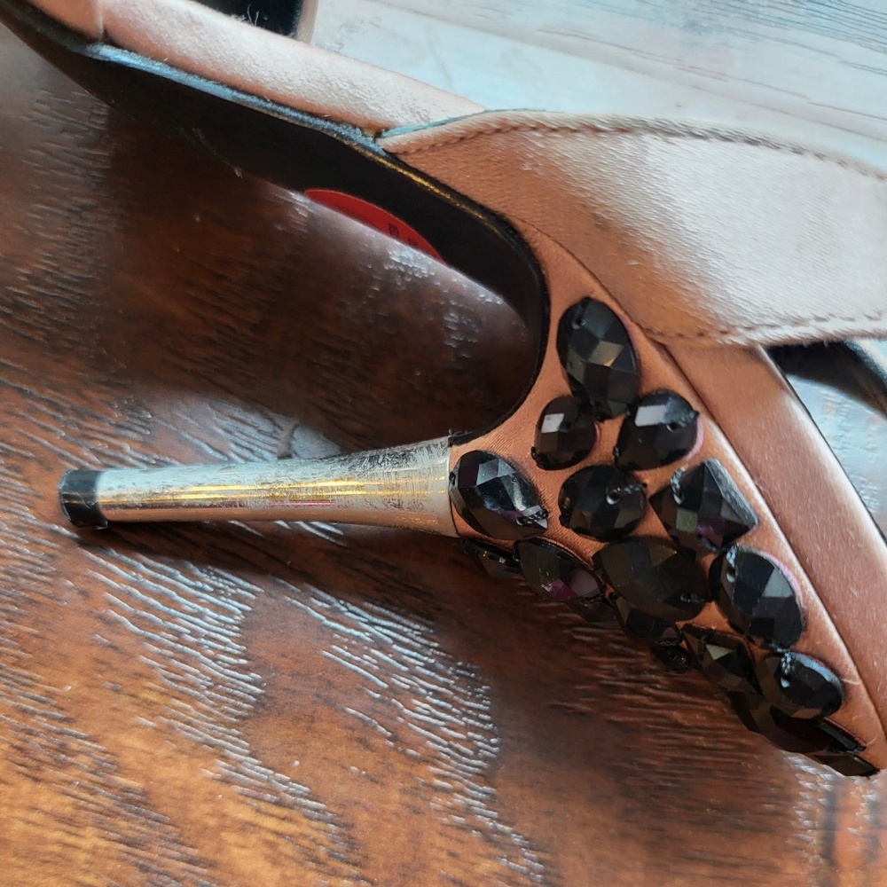 Shoes - Picture 3 of 12